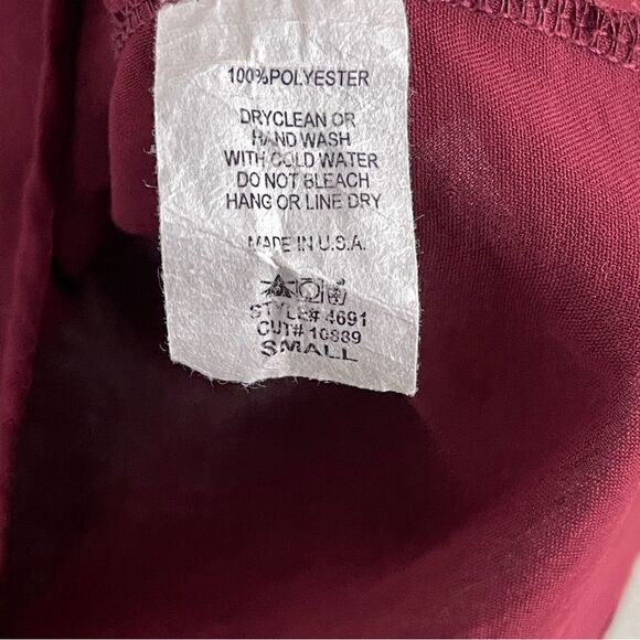 Entro Blouse Rolled Short Sleeve Burgundy Small 100% Polyester - Picture 4 of 4